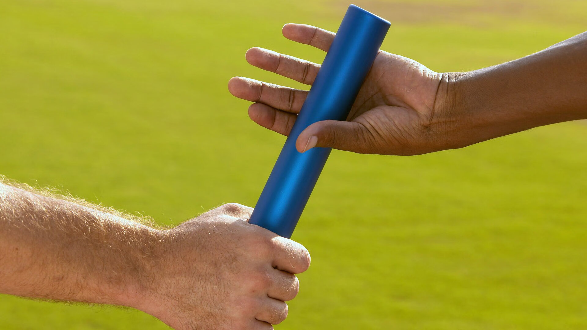 开云体育下载官网-中国足球市场潜力巨大，投资热情高涨，中国足球产业规模