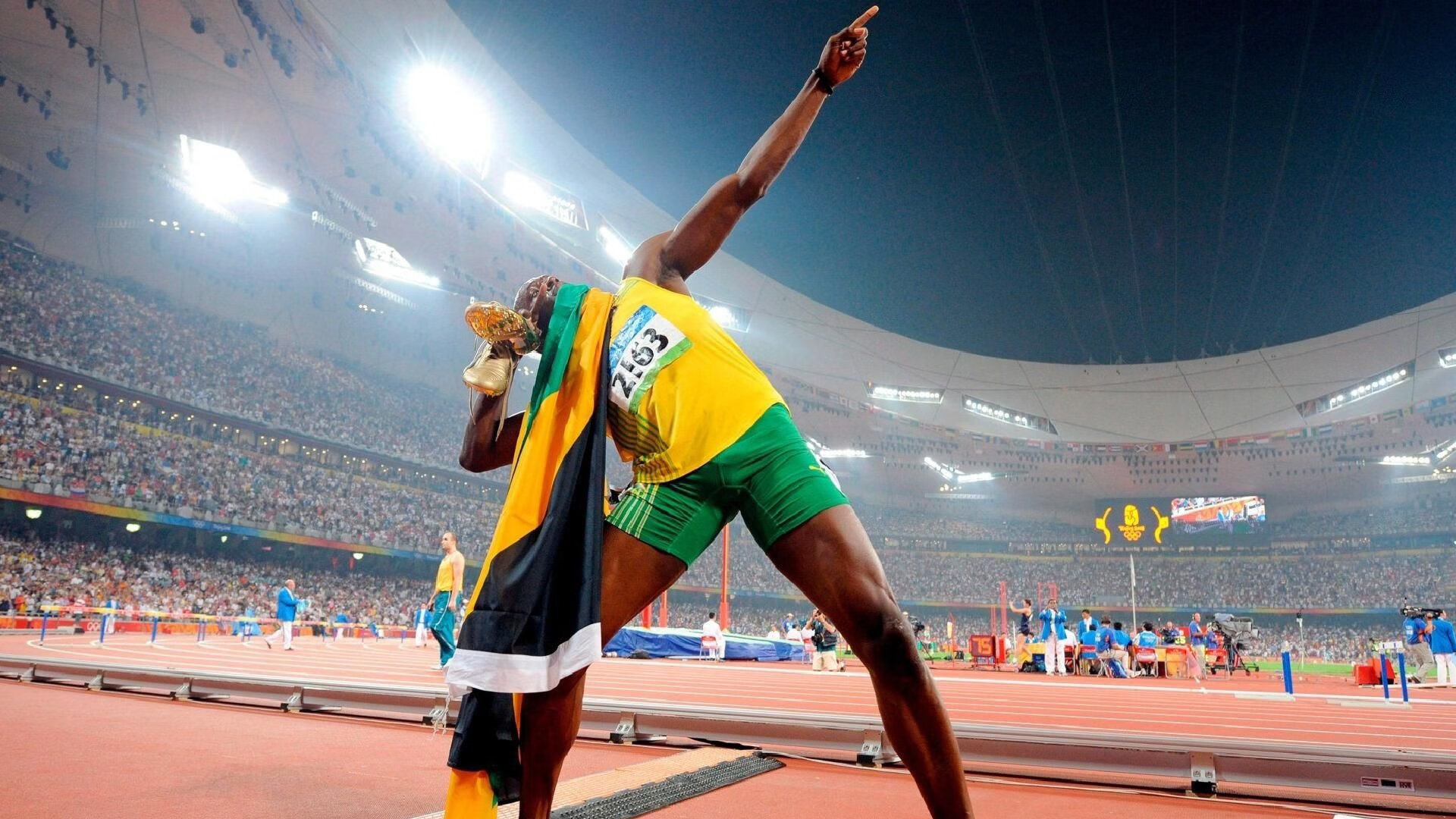 哥伦比亚骑手桑地亚哥·卡多纳在2024年巴黎奥运会盛装舞步比赛中取得第15名，创造历史最佳成绩。